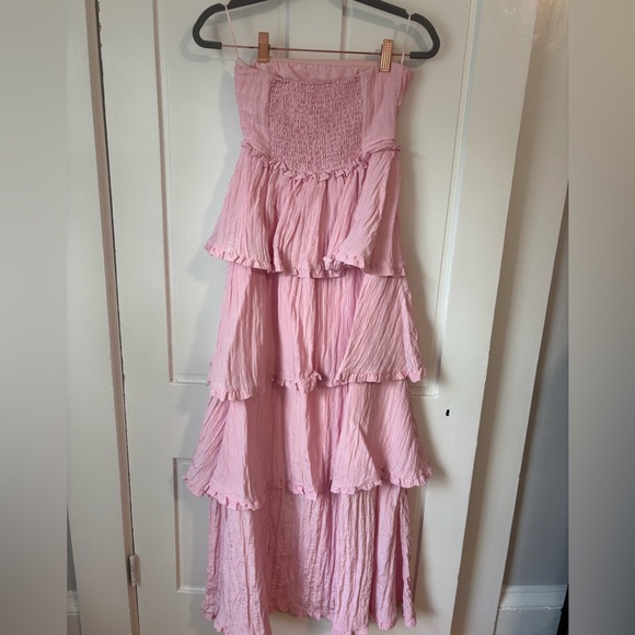 Chic Strapless Pink Tiered Midi Dress - Picture 3 of 5